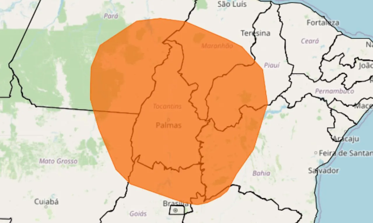 A imagem mostra um alerta laranja para chuvas intensas e ventania nas regiões norte, nordeste, centro oeste e sudeste